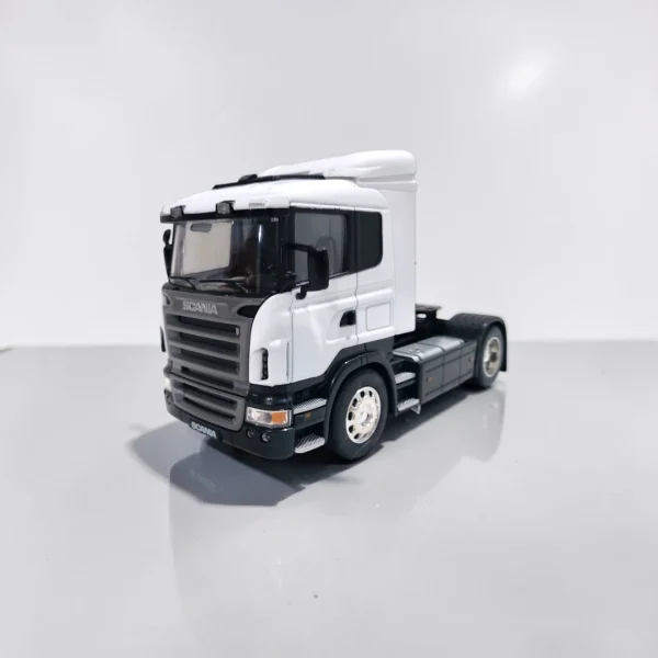 Camión Scania R470 blanco a escala 1:32 modelo de colección con detalles realistas